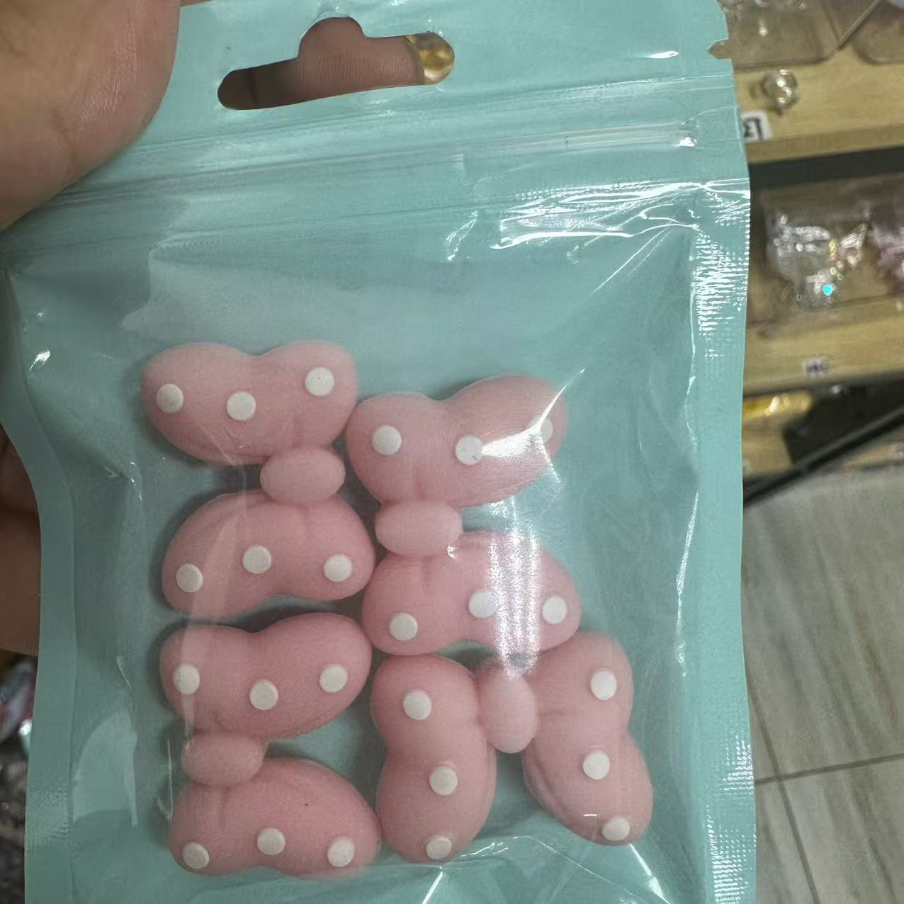 pink bow beads